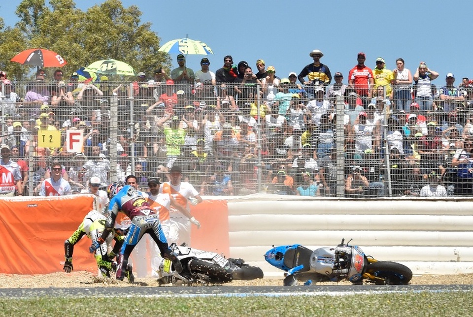 Dani Pedrosa thắng dễ tại Jerez - 10 Dani Pedrosa thắng dễ tại Jerez - 10