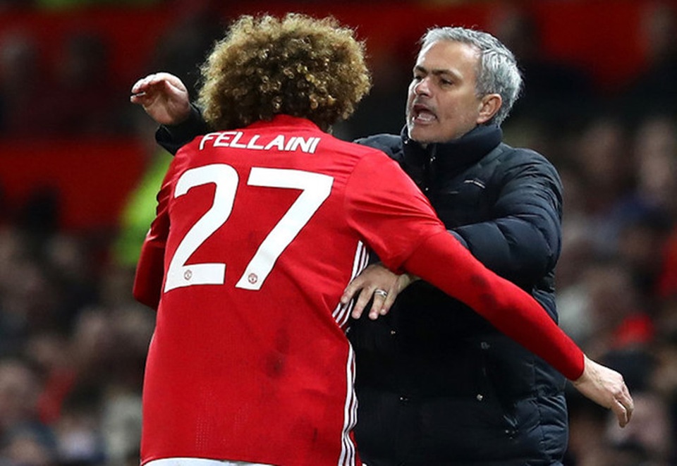 Fellaini được trọng thưởng sau khi "nổ súng" cho MU - 1 MU trao hợp đồng mới cho Fellaini