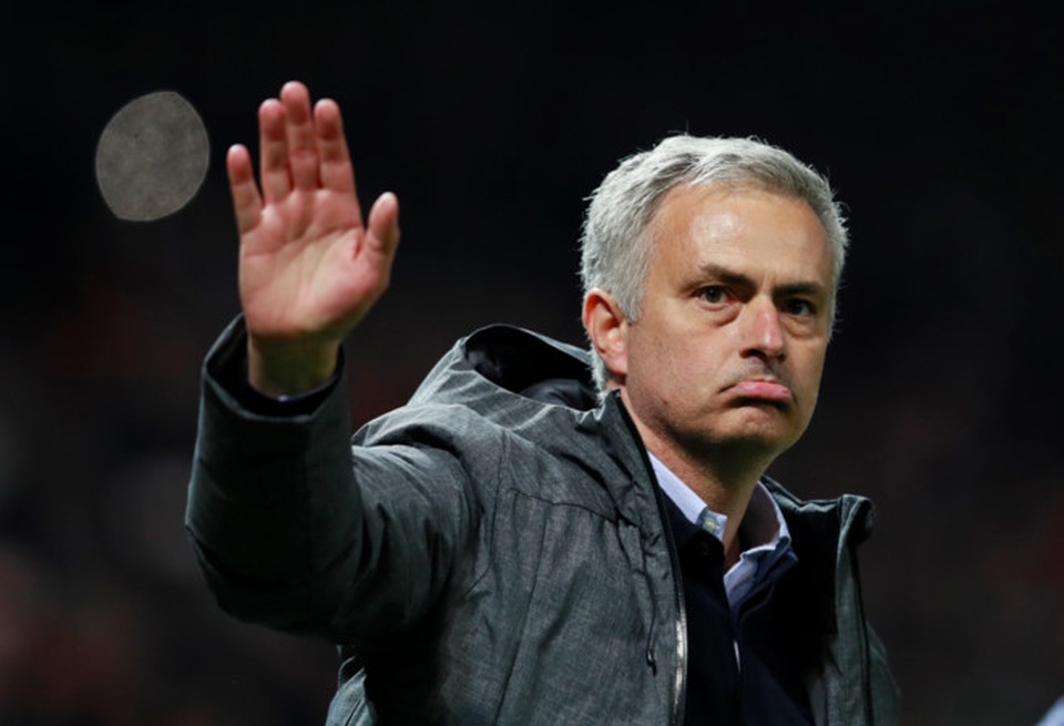 Mourinho xin đối thủ “nương chân” với MU - 1 Mourinho mong Crystal Palace đá nương chân với MU