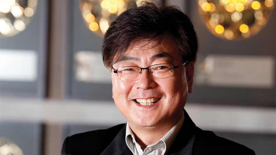 Chân dung giám khảo Jonathan Hyong - Joon Kim.