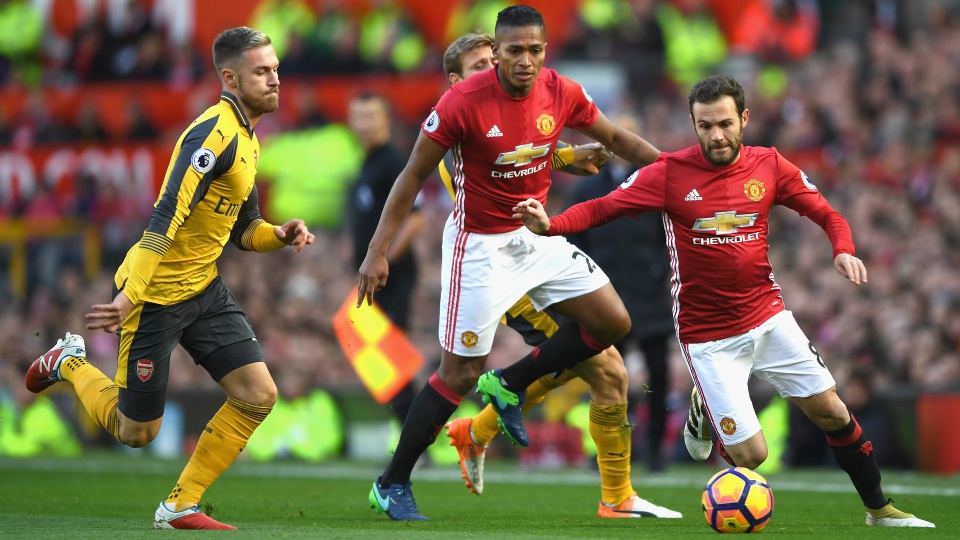 Trước đại chiến Arsenal - MU: Mourinho coi chừng tự mắc bẫy - 2 Arsenal đã giành 2 kết quả thuận lợi trước MU mùa giải trước