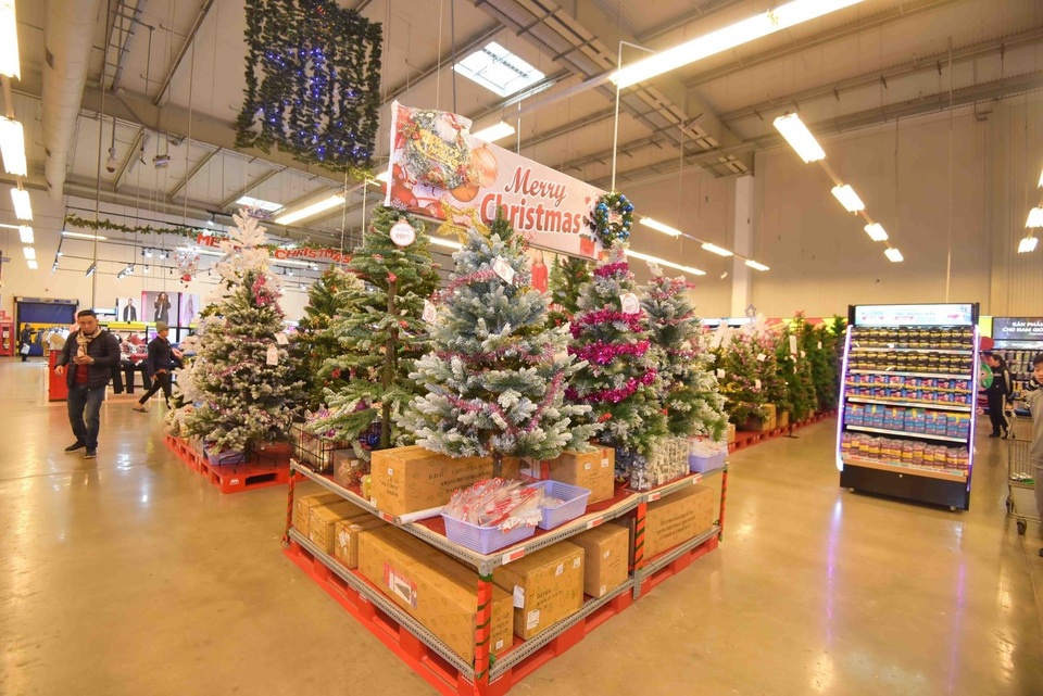 Tưng bừng mua sắm đón Giáng sinh tại MM Mega Market - 1 MM Mega Market là địa điểm mua sắm lý tưởng cho mùa Giáng sinh 2017.