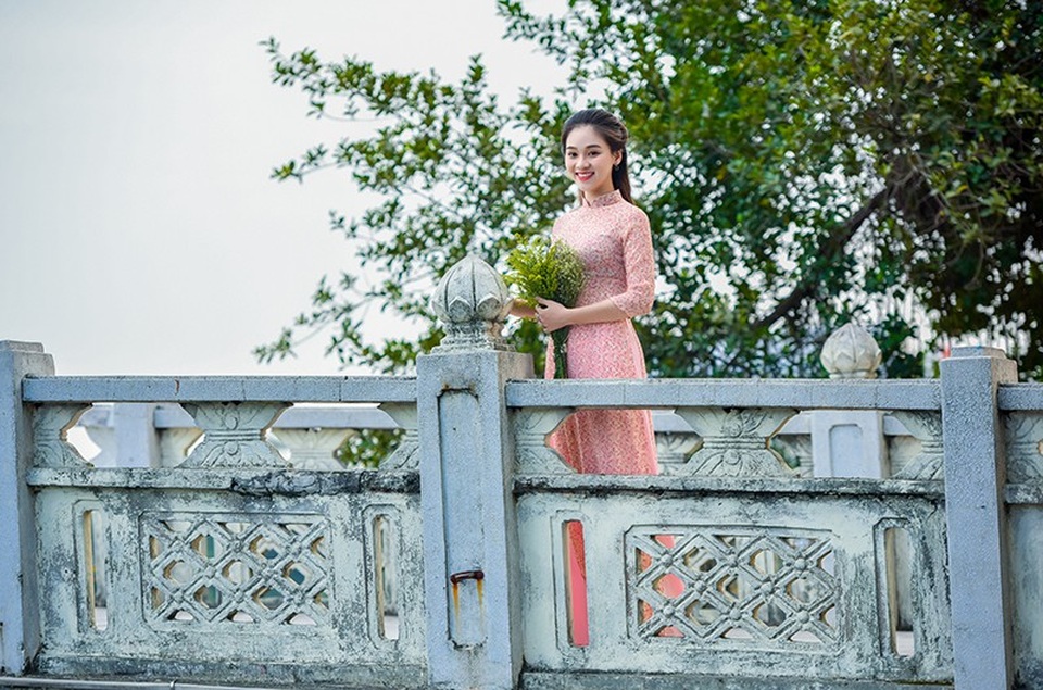 Có phải em là mùa thu Hà Nội... - 11