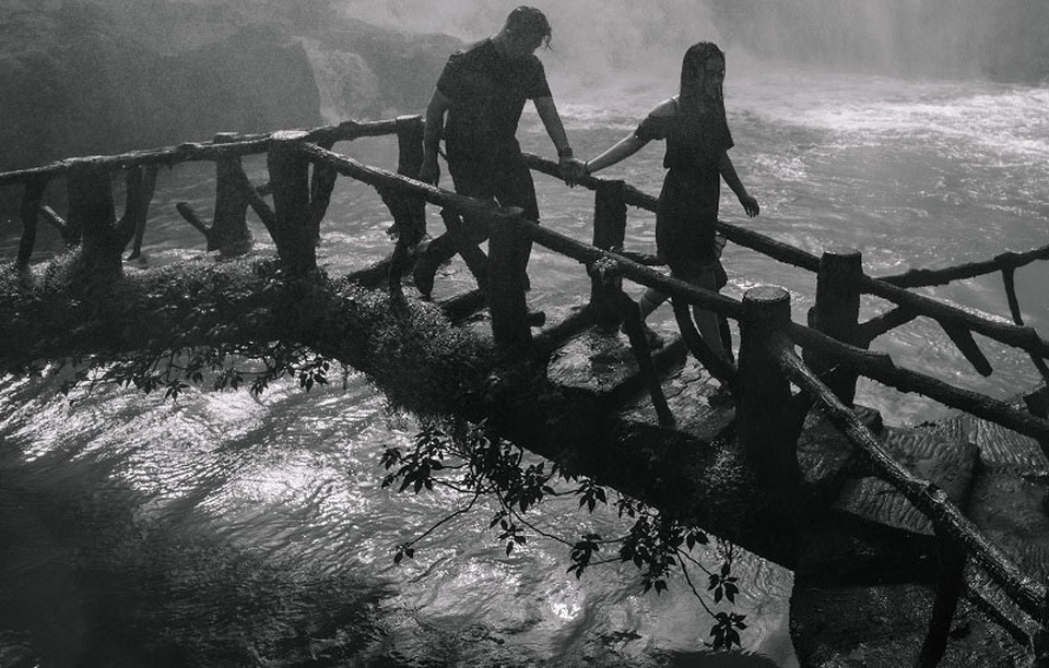 Những khi xảy ra mâu thuẫn, cả hai cùng nhìn nhận đúng sai rồi cảm thông, chia sẻ để nắm tay nhau thật lâu trên hành trình yêu của mình.