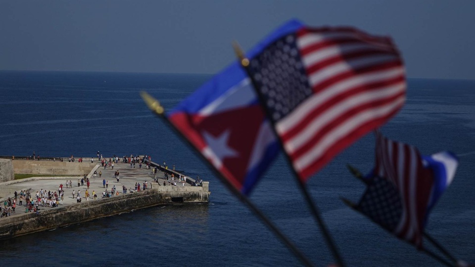 Tổng thống Obama chấm dứt chính sách “chân ướt, chân ráo” với Cuba - 1
Chính sách “chân ướt, chân ráo áp dụng với người nhập cư Cuba được Mỹ chấm dứt sau 2 thập niên. (Ảnh minh họa: NBC)