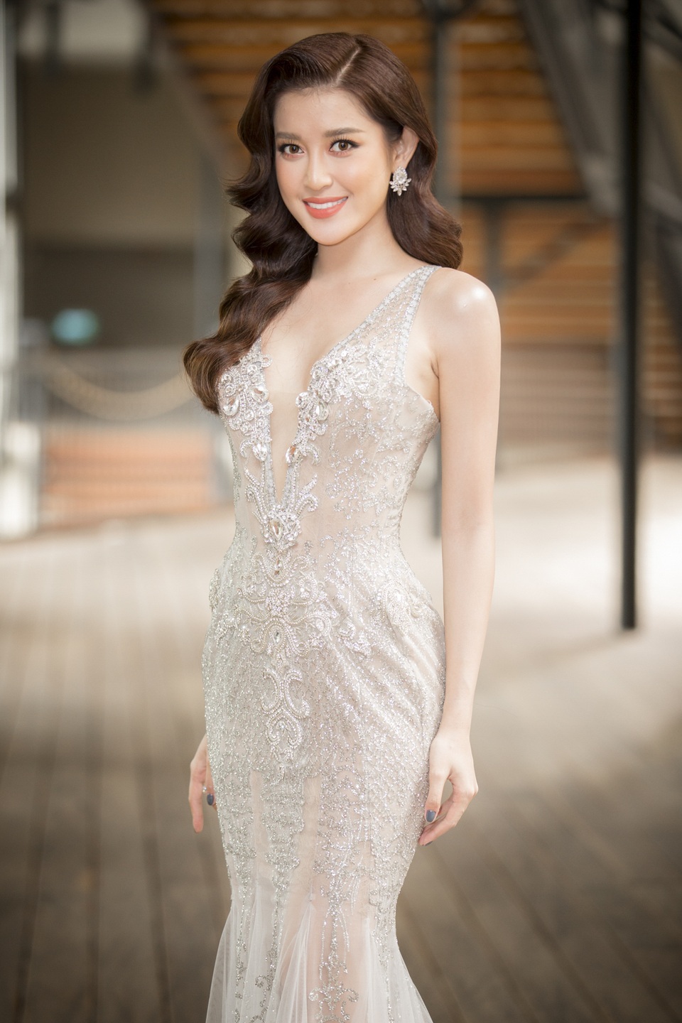 Đỗ Mỹ Linh tự tin khi đại diện Việt Nam thi Hoa hậu thế giới - 2 Á hậu Huyền My sẽ đại diện Việt Nam tham gia cuộc thi nhan sắc Hoa hậu Hòa bình Thế giới