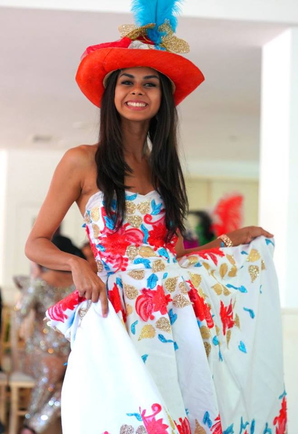 Những hình ảnh đầu tiên của Mỹ Linh tại cuộc thi Hoa hậu Thế giới 2017 - 12
Hoa hậu Mauritius