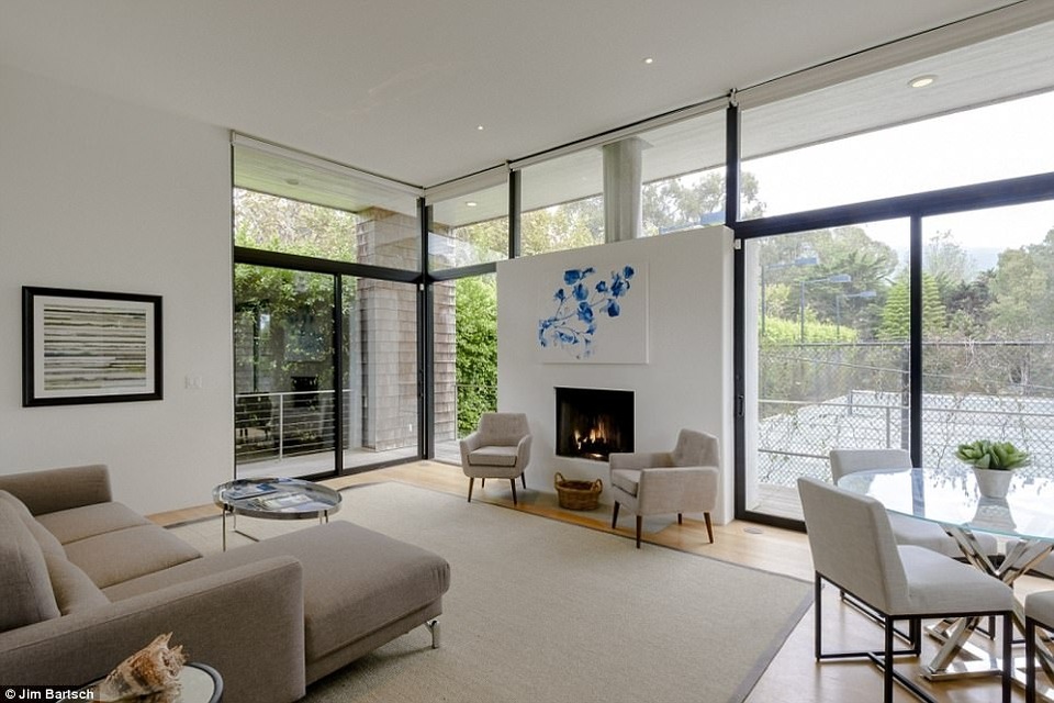 
Ngôi nhà mang phong cách thanh lịch và tinh tế
