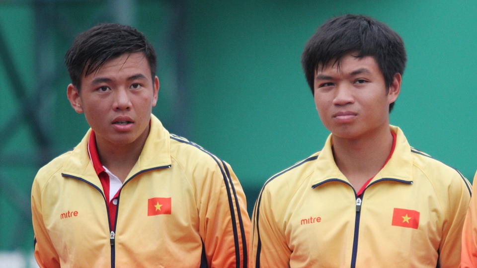 Đổi cặp đánh đôi, quần vợt Việt Nam vẫn bị Hong Kong dẫn trước tại Davis Cup - 2 ... nhưng cặp Nam/Thiên vẫn thua đôi Rastogi/Wong Chun Hun của Hong Kong (ảnh: Trọng Vũ)