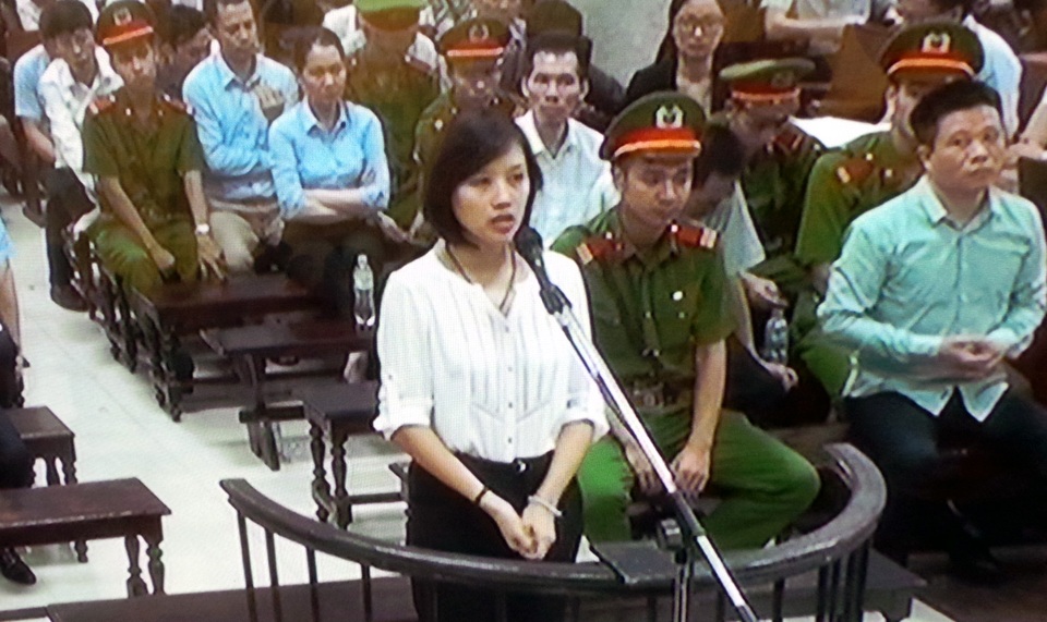 Chi lãi ngoài cả nghìn tỷ đồng vì ngân hàng quá... khó khăn - 3 Bị cáo Nguyễn Thị Hoài Nam - cựu Giám đốc Khối Nguồn vốn.