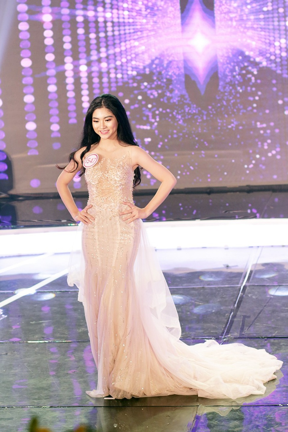 Nữ sinh đăng quang Ngôi sao tuổi teen 2017 là ai? - 4
Nam Phương trưởng thành, tỏa sáng trong phần thi trang phục dạ hội