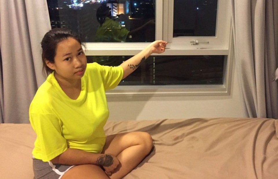 Thái Lan: Rúng động mẹ 20 tuổi vứt con vừa mới sinh qua cửa sổ tầng 17 xuống đất - 1
Bà mẹ 20 tuổi ném con qua cửa sổ căn hộ tầng 17 trong một tòa nhà ở Pattaya, Thái Lan.
