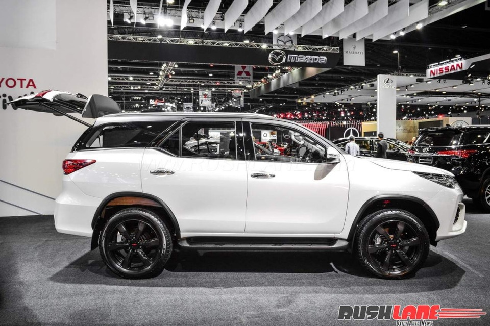 Toyota Fortuner 2017 TRD Sportivo ra mắt có gì mới? - 3 Toyota Fortuner 2017 TRD Sportivo ra mắt có gì mới? - 3