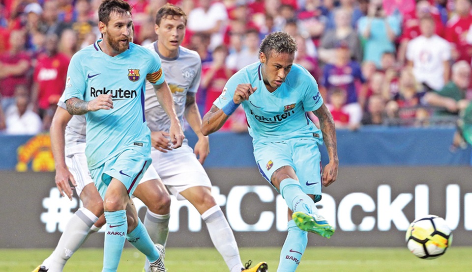 Báo Pháp khẳng định Neymar đồng ý gia nhập PSG - 1 Neymar trên đường rời Barcelona