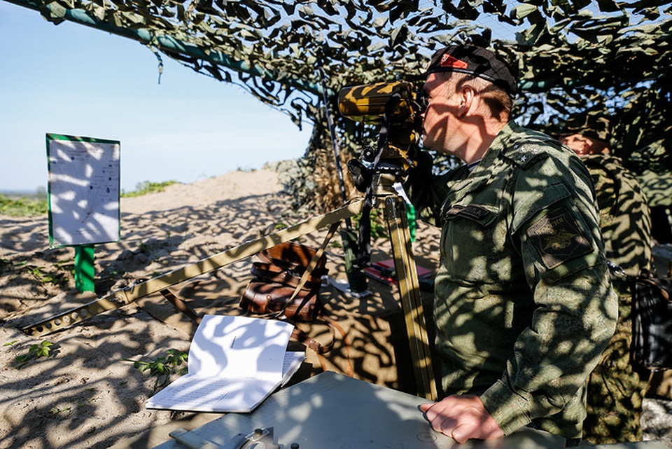 Theo RT, cuộc tập trận của lực lượng thủy quân lục chiến thuộc Hạm đội Baltic Nga đã diễn ra tại thao trường Khmelevka thuộc vùng Kaliningrad trên bờ biển Baltic.