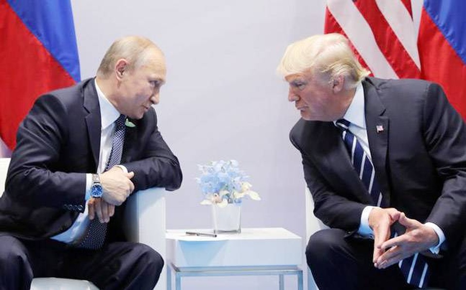 Tổng thống Trump ký lệnh trừng phạt Nga - 1
Tổng thống Nga Vladimir Putin (trái) và Tổng thống Mỹ Donald Trump. (Ảnh: Reuters)