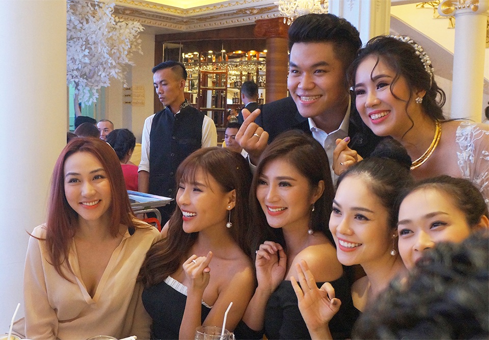 Ngân Khánh không tiếc nuối về 2 năm "bỏ showbiz" đi du học - 2
Ngân Khánh trong đám cưới Lê Phương tại Trà Vinh
