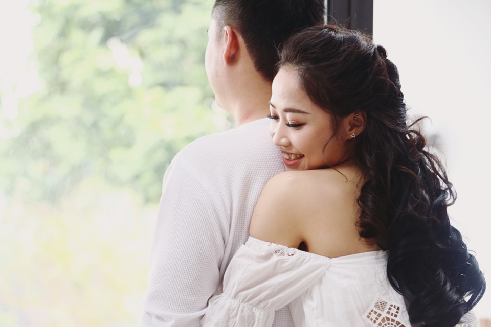 Hé lộ ảnh cưới lãng mạn của “búp bê thể dục” Ngân Thương - 2
Cô lựa chọn phong cách bohemian phóng khoáng, ấn tượng cho bộ ảnh cưới của mình