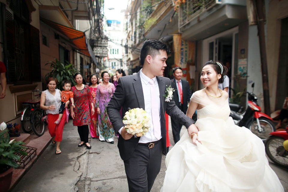 “Hot girl thể dục” Ngân Thương ngọt ngào trong ngày cưới - 3
Nụ cười hạnh phúc của cô dâu, chú rể.