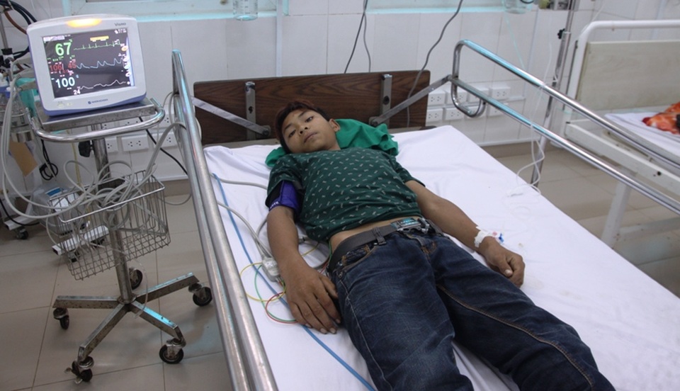 Cháu Cười vẫn đang được chăm sóc tại bệnh viện