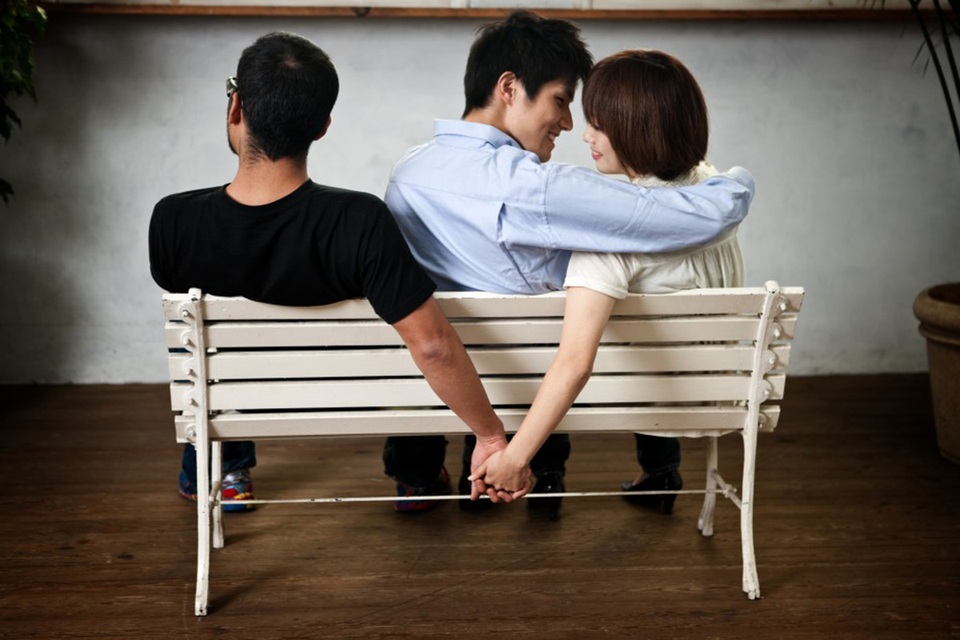 Vì sao các cặp đôi lại ngoại tình? - 1 Vì sao các cặp đôi lại ngoại tình? - 1