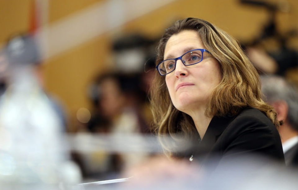 Canada tuyên bố đáp trả thích đáng nếu Mỹ áp thuế biên giới - 1 Ngoại trưởng Canada Chrystia Freeland (Ảnh: AFP)