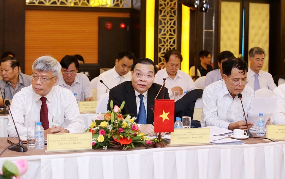 Bộ KH&CN Việt Nam – Lào: Tiếp tục đẩy mạnh hợp tác trên nhiều lĩnh vực - 1
Bộ trưởng Bộ KH&CN Chu Ngọc Anh phát biểu tại khóa họp.