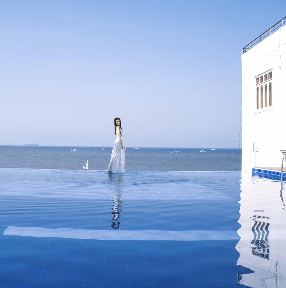 Dưới đây là chùm ảnh hậu trường đẹp mắt của Ngọc Duyên vừa thực hiện.