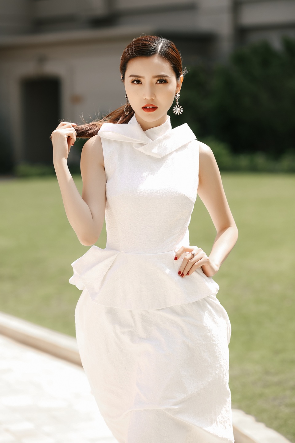 HH Ngọc Duyên đọ dáng HH Hằng Nguyễn chấm thi Hoa khôi Du lịch - 5 HH Ngọc Duyên đọ dáng HH Hằng Nguyễn chấm thi Hoa khôi Du lịch - 5