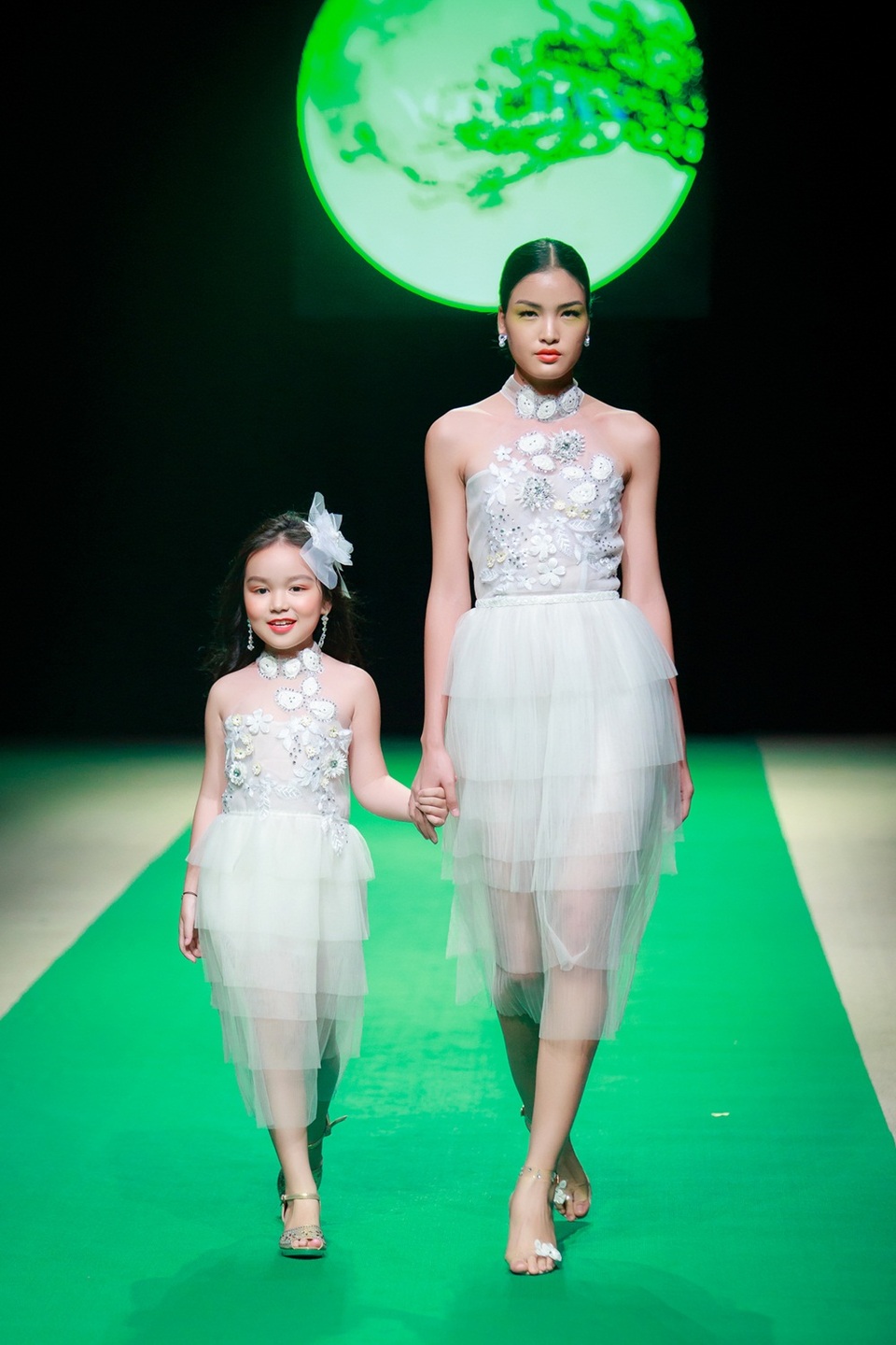 Tân Á quân Next Top Chà Mi...