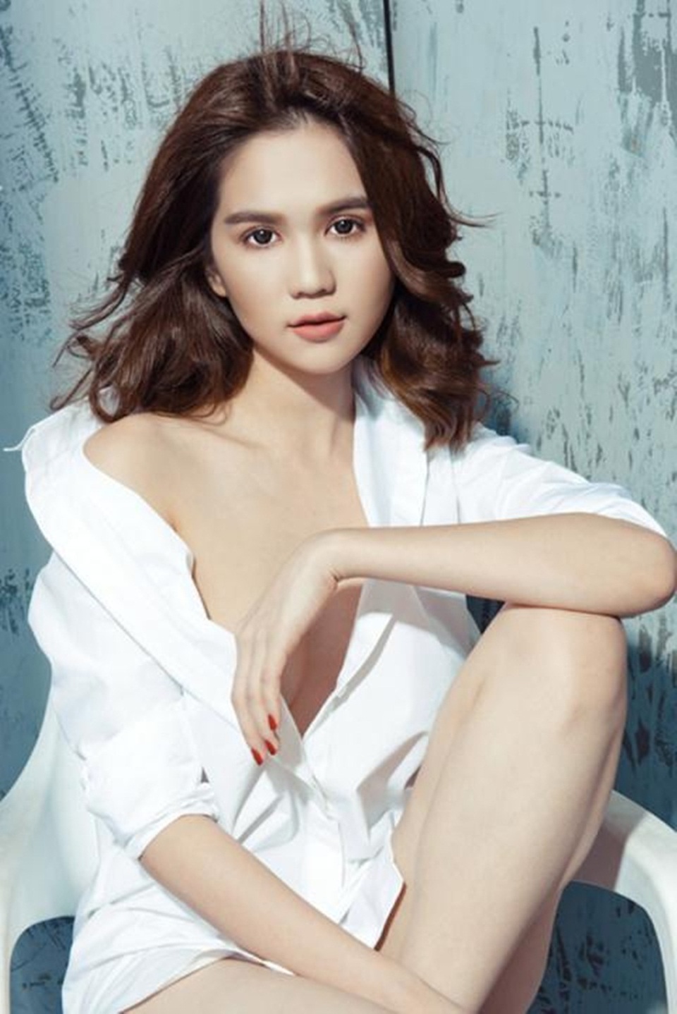 “Soi” Hoa hậu Phương Nga cùng loạt mỹ nhân Vbiz phát ngôn về “đại gia” - 3 Cô cho rằng: Đàn ông phải cao hơn tôi, tài giỏi và tôn trọng phụ nữ, chứ không phải chỉ biết vứt tiền ra rồi coi thường mình.