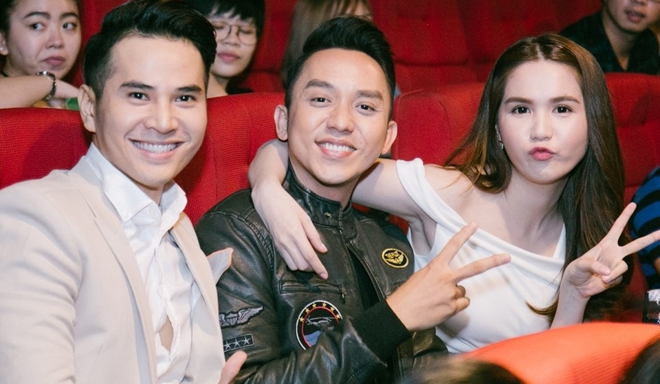 Ngọc Trinh xuất hiện rạng rỡ sau scandal tình cảm - 9 Buổi công chiếu đặc biệt cũng có sự xuất hiện của Lương Mạnh Hải, La Quốc Hùng và Trần Huy Anh.