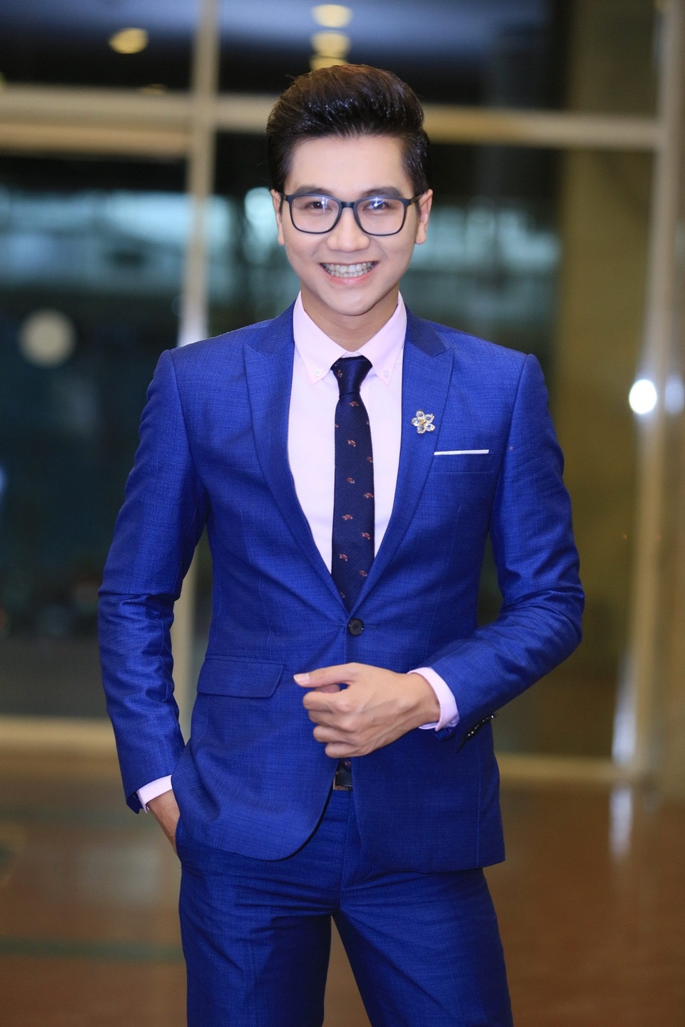 Phan Hương “Người phán xử” bức xúc "vợ Duy Khánh ghen tuông nhảm nhí" - 10 Sự kiện còn có sự xuất hiện của MC Công Tố.
