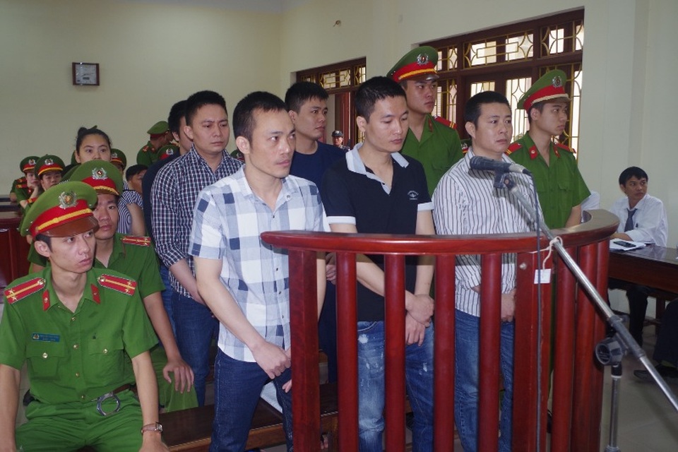Các bị cáo tại phiên tòa (ảnh: Công an Hà Nam)