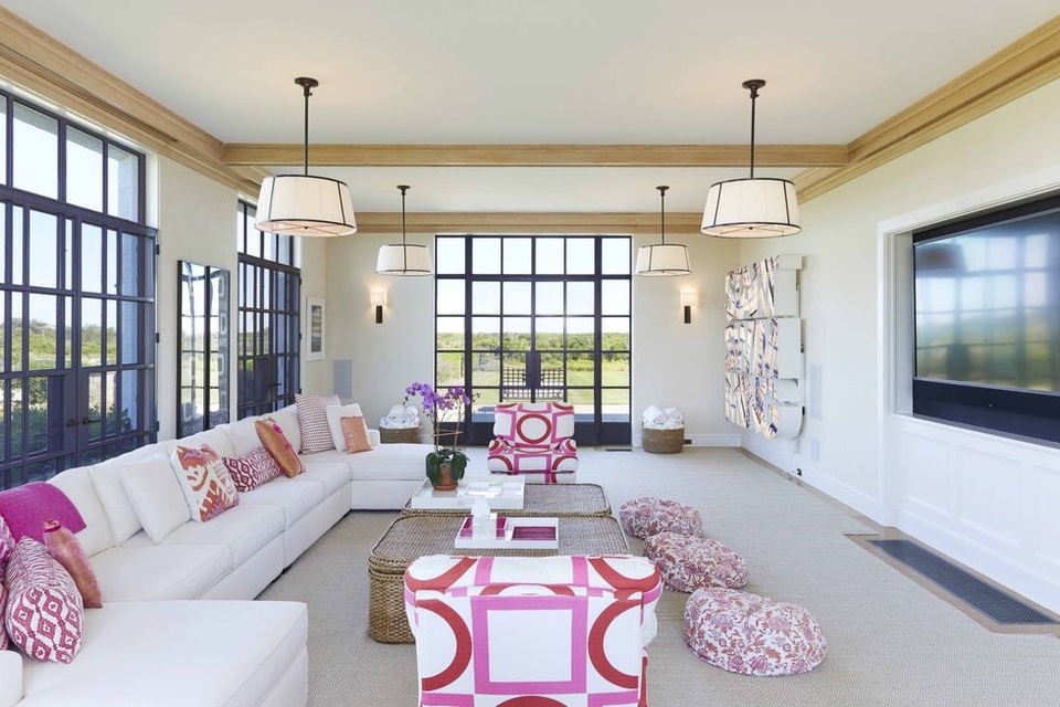 Chiêm ngưỡng ngôi nhà đắt nhất New York - 9 Được xây dựng từ năm 1960, nhưng ngôi nhà vẫn còn những chi tiết được giữ lại từ ban đầu như trần, lò sưởi bằng đá cẩm thạch của Ý