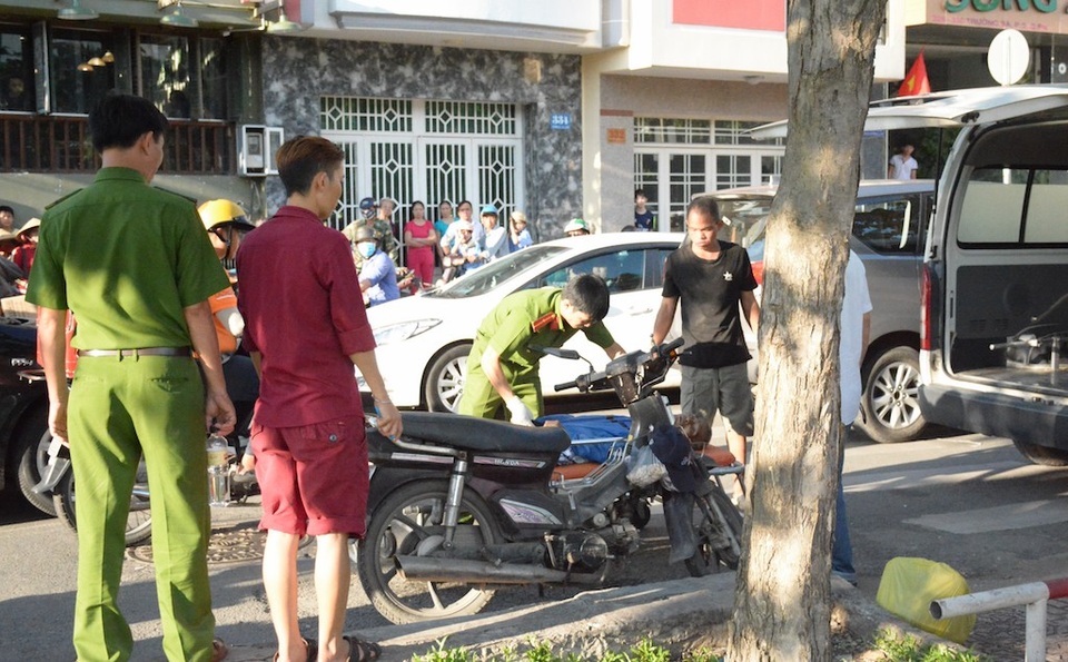 Công an có mặt khám nghiệm hiện trường, điều tra vụ việc