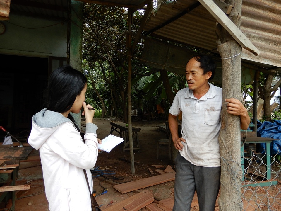 Chưa được bố trí tái định cư, người dân dự án kênh thoát lũ đang sống khổ sở - 1 Người dân phản ánh với phóng viên những nỗi khổ khi chưa được bố trí tái định cư