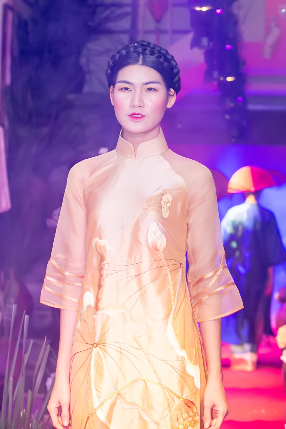 NSƯT Thu Hà: “Tôi luôn thấy mình đẹp” - 13 NSƯT Thu Hà: “Tôi luôn thấy mình đẹp” - 13