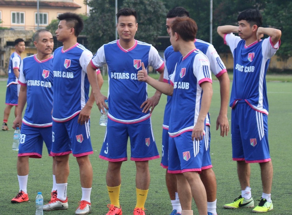 Khải “Sở Khanh” được tặng danh hiệu vua phá lưới khi anh liên tiếp có những pha đánh đầu giúp đội bạn gỡ những pha nguy hiểm. Bình luận viên gọi anh là cầu thủ giỏi dùng đầu hơn dùng chân.