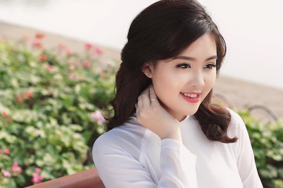 Nhan sắc hút hồn của nữ sinh Hàng không, Cảnh sát thi Miss Universe Vietnam - 7 Từ đó, cô luôn muốn sau này mình trở thành một cô gái giống như vậy: mạnh mẽ nhưng cũng rất là nữ tính, dịu dàng. Được trở thành học viên của Học viện Cảnh sát Nhân dân, với cô chỉ mới thực hiện một nửa ước mơ của mình.