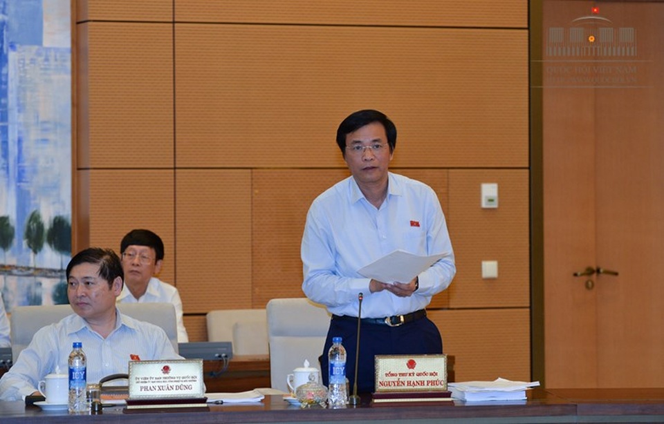 Sao một huyện có đến 8 dự án được phân bổ vốn hàng trăm tỷ? - 1 Tổng Thư ký Quốc hội Nguyễn Hạnh Phúc thắc mắc về việc 1 huyện được đề xuất phân bổ liền 8 dự án, tổng vốn tới hàng trăm tỷ đồng