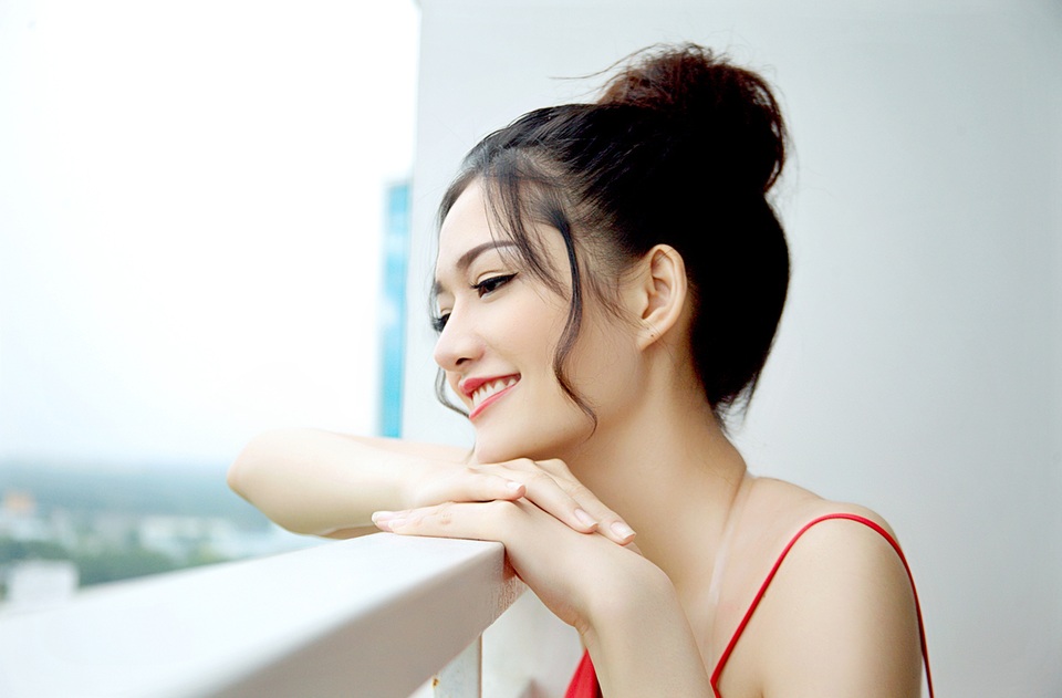 “Tôi thật sự muốn giành chiến thắng Hoa hậu Hoàn vũ Việt Nam và có cơ hội đại diện tham dự Miss Universe vì tôi biết đó là cuộc thi sắc đẹp lớn nhất thế giới được tổ chức hàng năm, nơi các cô gái xinh đẹp nhất thế giới cùng nhau cạnh tranh cho ngôi vị danh giá Miss Universe. Quan trọng nhất, tôi muốn đất nước mình được tự hào và nhiều hơn thế nữa”.