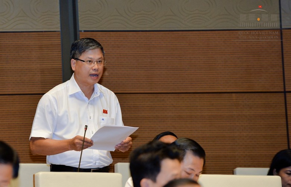 Bài ca “được mùa mất giá” hát đi hát lại dù không được cấp phép! - 2 Đại biểu Nguyễn Sỹ Cương đặt câu hỏi: Ai là người được lợi trước cảnh được mùa mất giá?