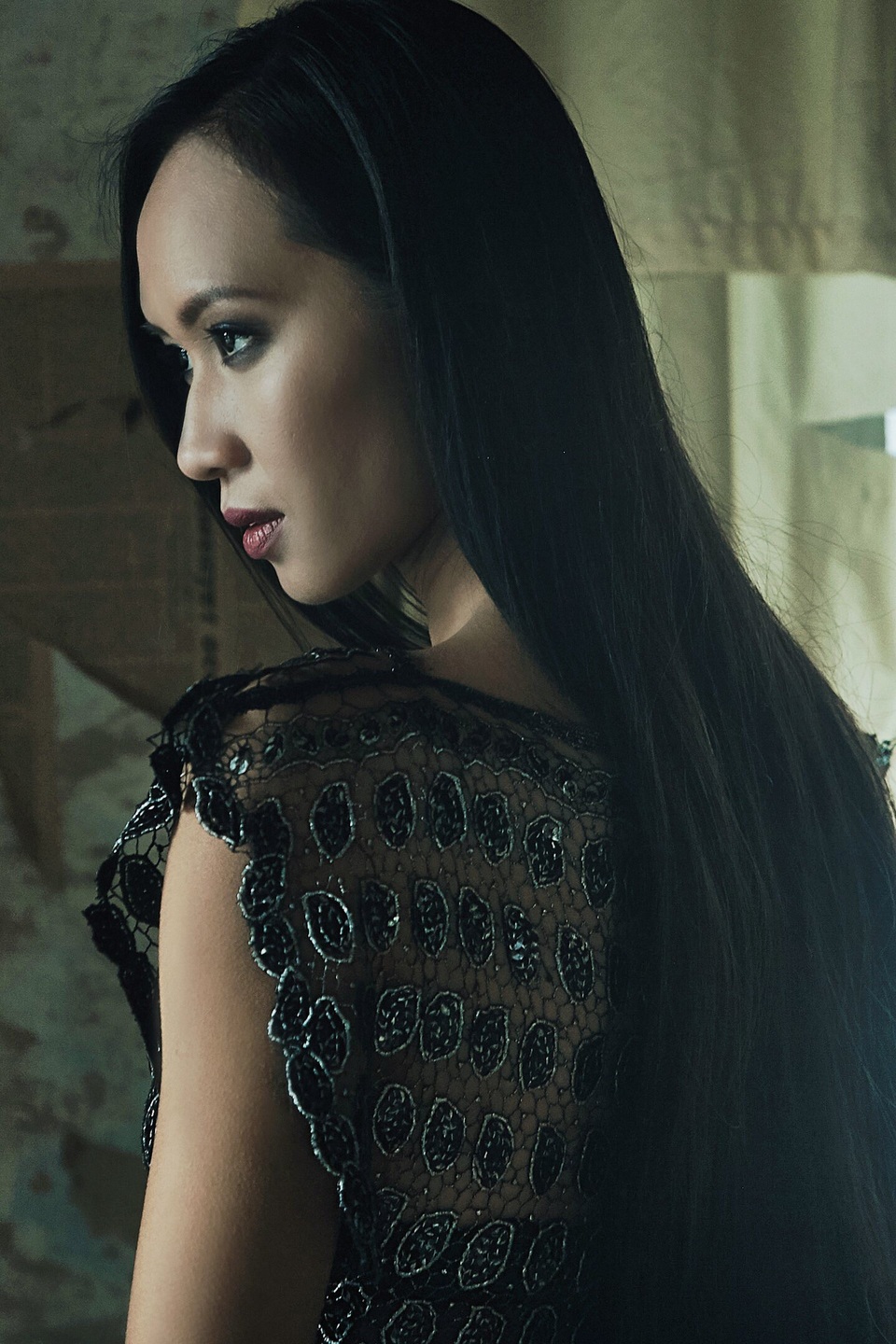 Cô muốn gửi đến các bạn trẻ thông điệp về tình yêu quê hương, nguồn cội: “Dù bạn là ai, ở đâu, hãy luôn tự hào mình là người Việt Nam - kiên cường, bản lĩnh và không bao giờ gục ngã”. Miss Universe mà cô thần tượng là Miss Universe 2015 - Pia Wurtzbach của đất nước Philippines. Vì con đường mà Miss Universe 2015 đã trải qua có nhiều điểm tương đồng với ước mơ của Nguyễn Thị Anh - trở thành một nữ hoàng sắc đẹp, truyền cảm hứng đến tất cả mọi người.