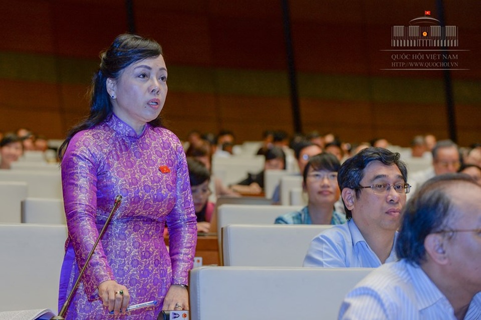 Đề xuất chất vấn Bộ trưởng Y tế về quản lý giá thuốc - 1 Nhiều kỳ họp gần đây, Bộ trưởng Y tế Nguyễn Thị Kim Tiến được đề xuất trả lời chất vấn.