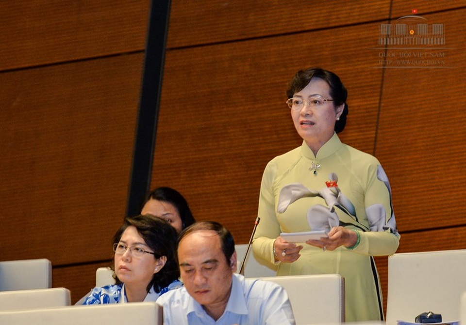 
Đại biểu Nguyễn Thị Quyết Tâm: Bộ trưởng nhận trách nhiệm xong vẫn không có chuyển biến gì, thậm chí nhiệm kỳ sau chất vấn vẫn thế.
