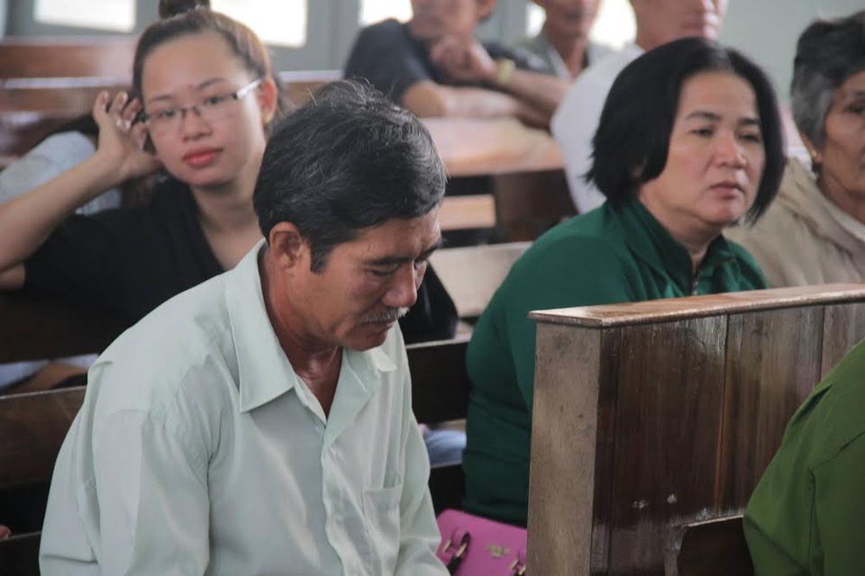 Hoãn xử phúc thẩm bị cáo Nguyễn Thọ sau 3 phút khai tòa - 3 Đại diện gia đình bị hại