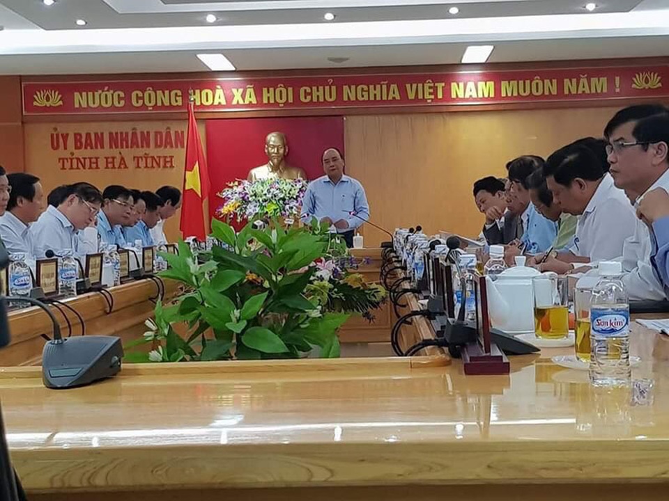 Thủ tướng làm việc tại Formosa: Không an toàn, không sản xuất! - 3 Thủ tướng Nguyễn Xuân Phúc chủ trì cuộc làm việc.
