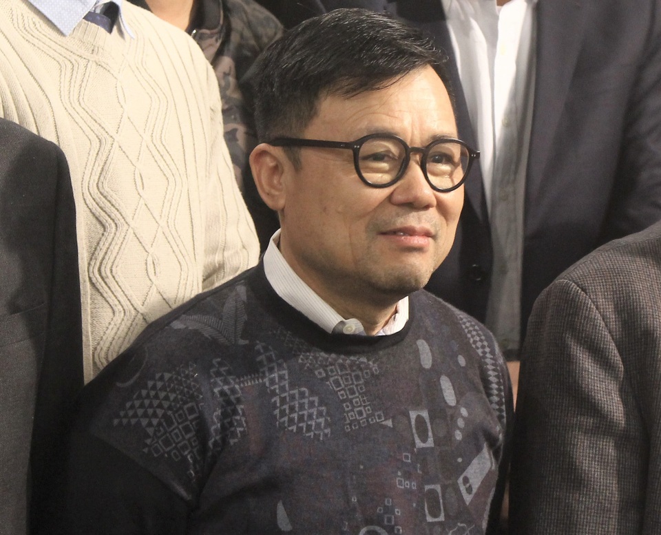 Ông Nguyễn Duy Hưng: “Nếu có tiền tôi cũng mua Sabeco, thậm chí với giá cao hơn” - 1
Ông Nguyễn Duy Hưng, Chủ tịch Hội đồng quản trị, Tổng giám đốc Công ty Chứng khoán Sài Gòn (SSI) tại Lễ công bố 10 sự kiện chứng khoán nổi bật năm 2017 được tổ chức sáng nay. (Ảnh: Hồng Vân)