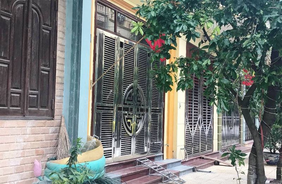 Gia đình bé gái bị bạo hành lo con mình bị sang chấn tâm lý - 1 Nhà cháu bé N.N.B.N. nơi bà Hàn (còn gọi là Hoàn) làm giúp việc tại đây
